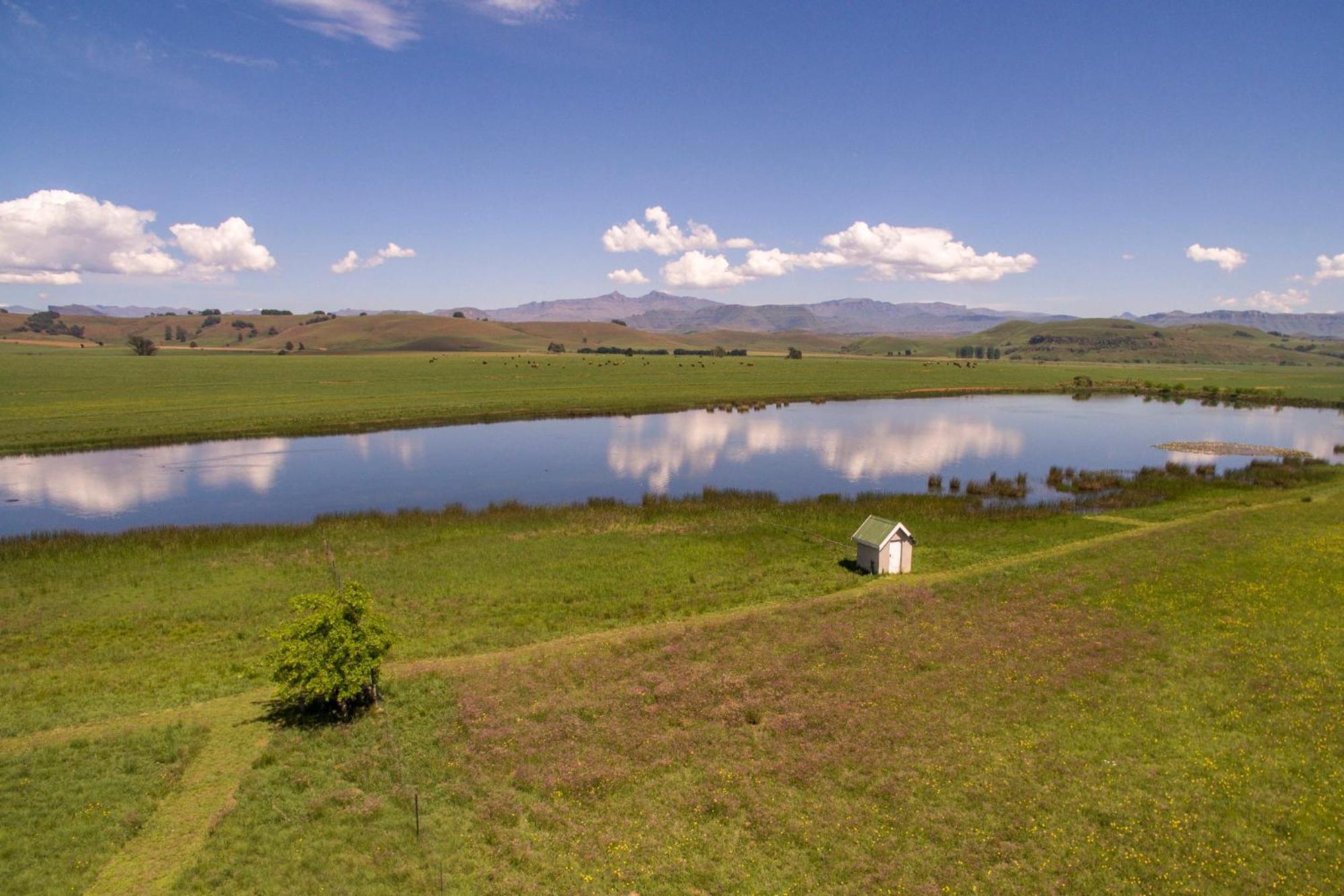 Khanyeni * Himeville